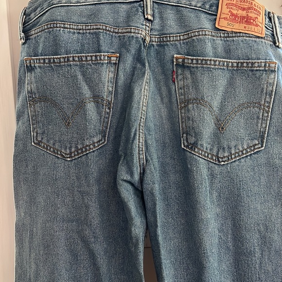 Vintage Levi’s 505 Broken In 36x32” Regular Fit - Picture 5 of 15